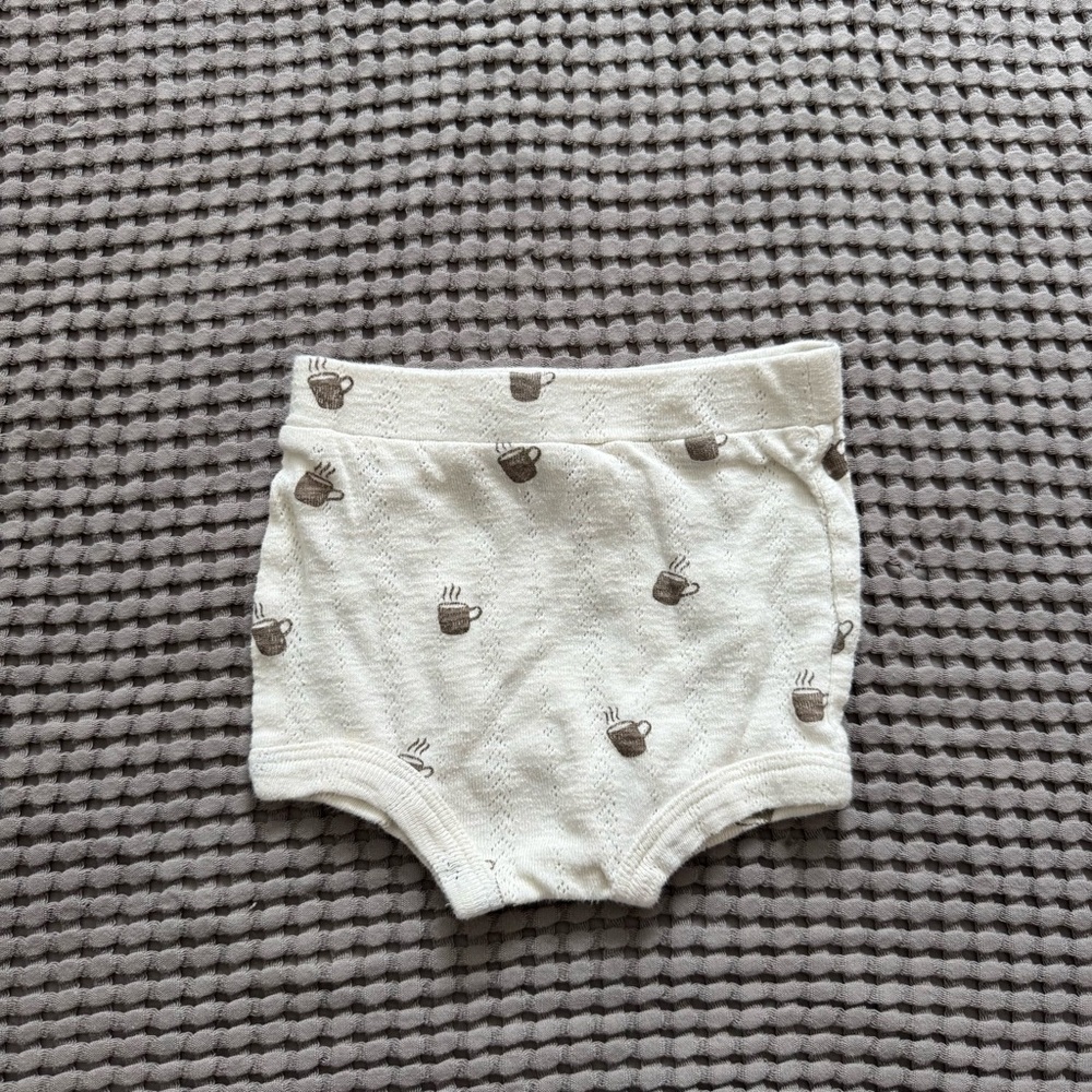 Kate Quinn organic pointelle coffee mug bloomers 6-12m
